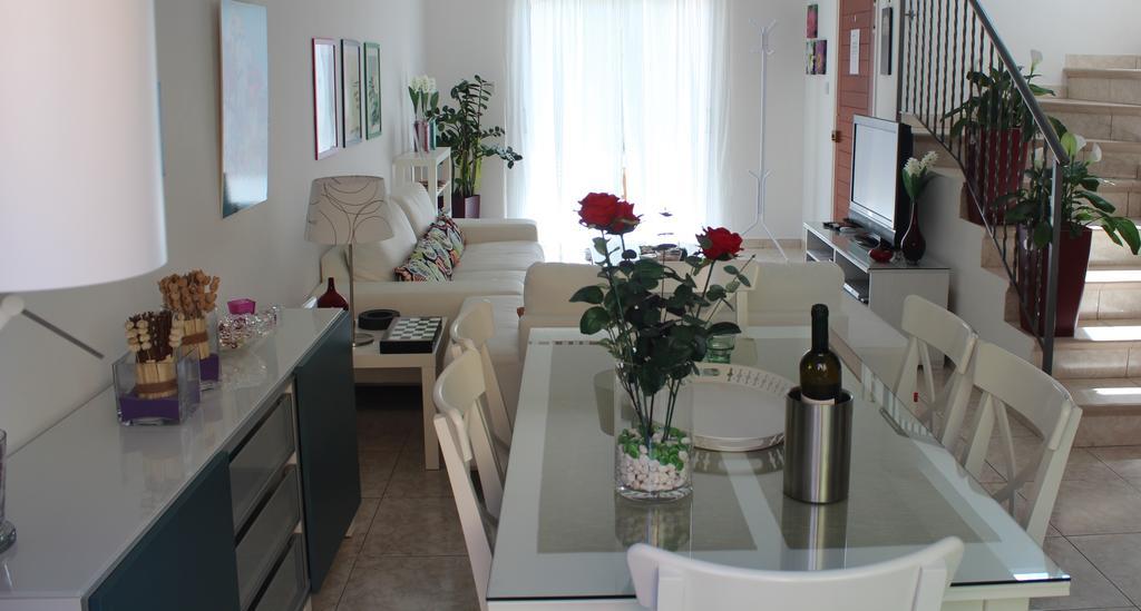 Estia Luxury Maisonette Πάφος Δωμάτιο φωτογραφία